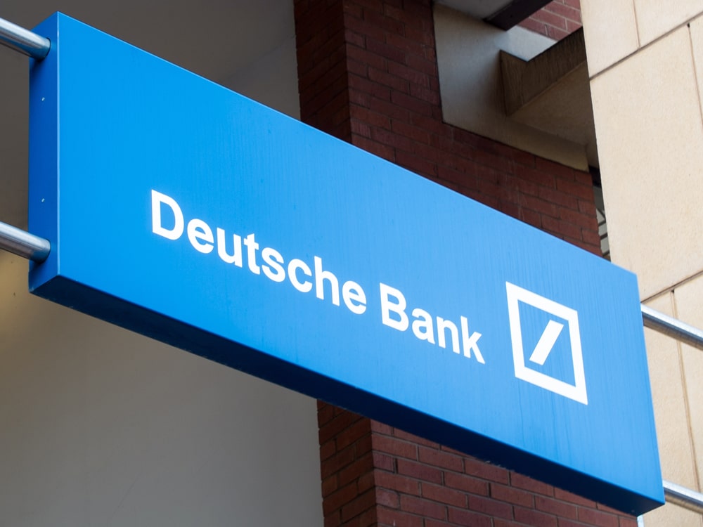 deutsche_bank_holding